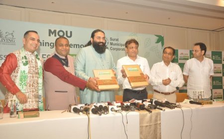 EcoKranti Revolution starts at Surat under the direction of Gurudev Sri Sri Ravi Shankar Ji