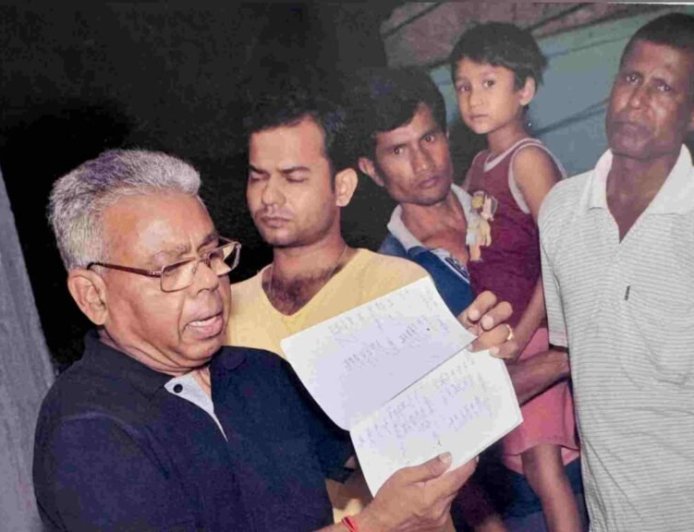 Dr. Sailen Kumar Chaudhuri Launches Hastlekha to Promote Handwriting Analysis and Graphology in India